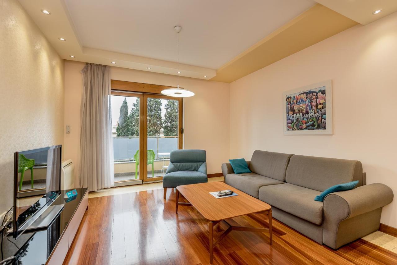 Apartment Athos *