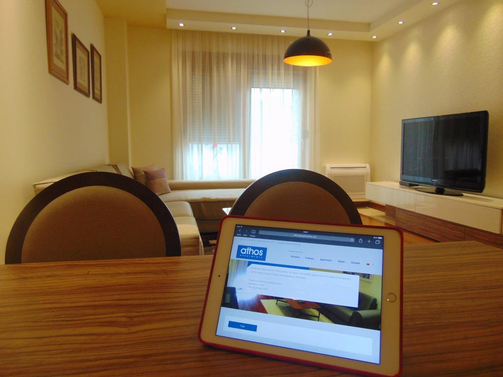 Athos * Podgorica